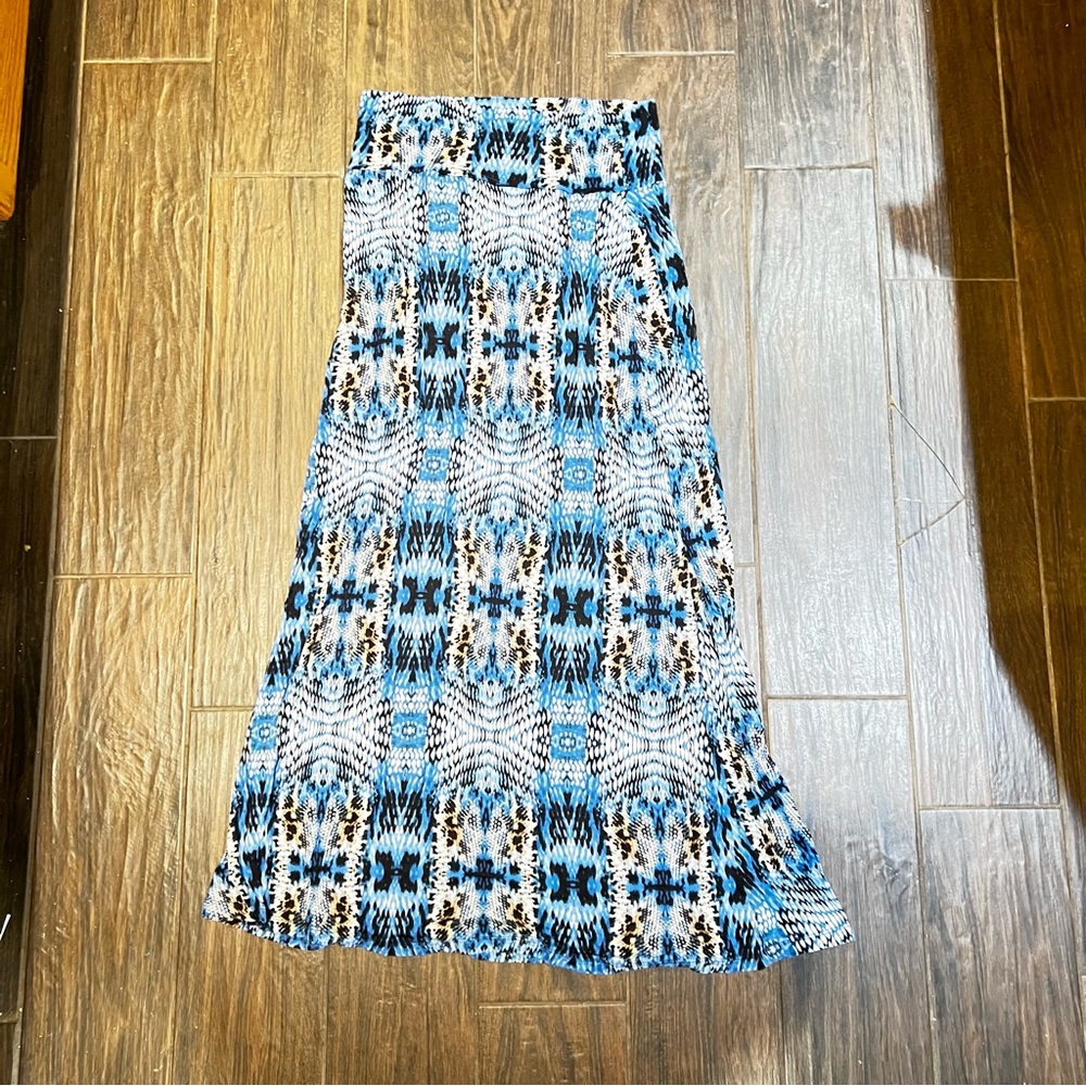 Wet Seal Large Women’s Maxi Skirt. Pre-owned